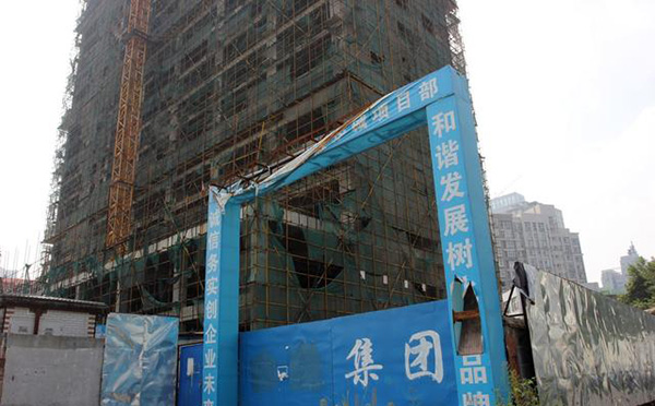 工程項(xiàng)目干到一半，甲方要求停工，工程結(jié)算該如何做？